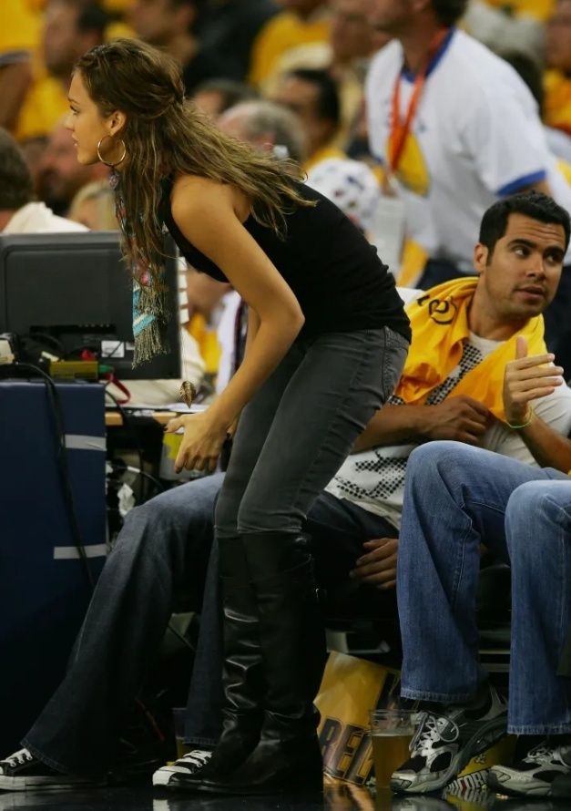 而是围绕对 而是围绕对